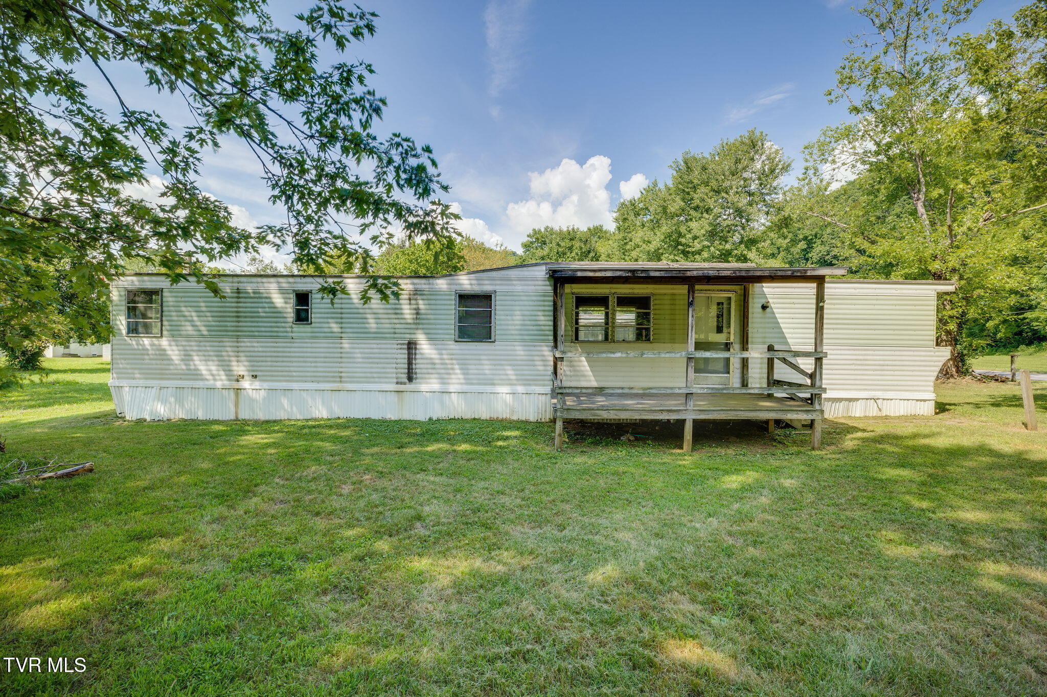 Property Photo:  1108 &1112 South Walnut Drive  TN 37650 
