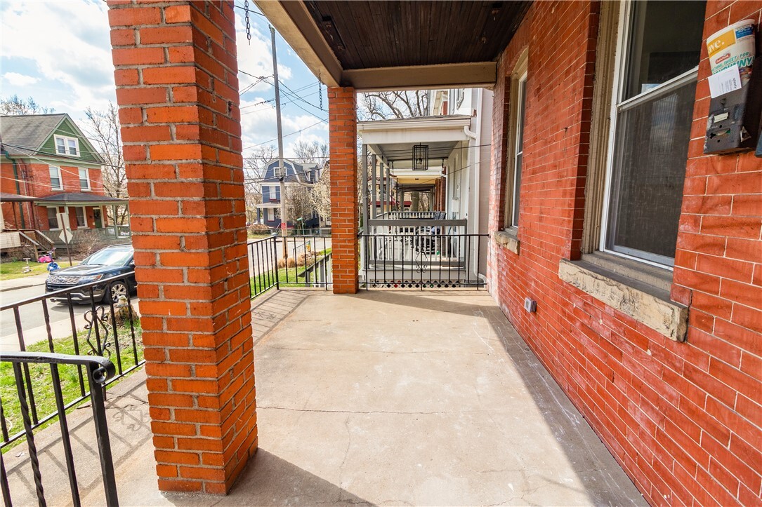 Property Photo: 114 Ivy Street PA 15218