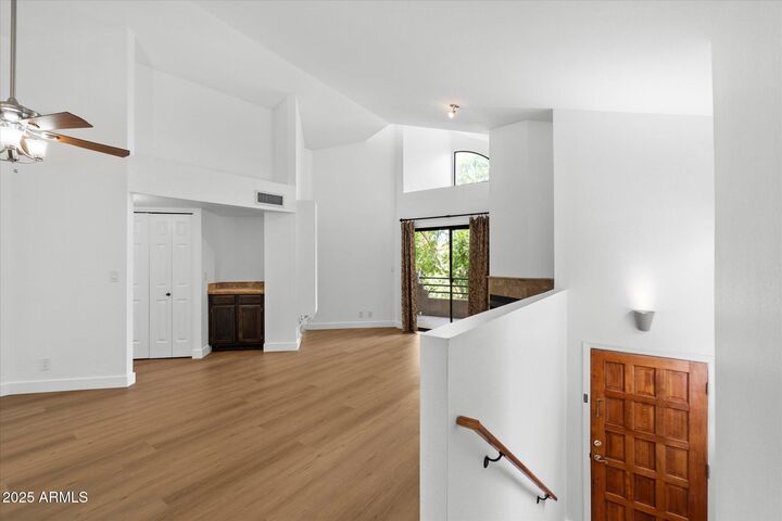 Property Photo:  10301 N 70th Street 204  AZ 85253 