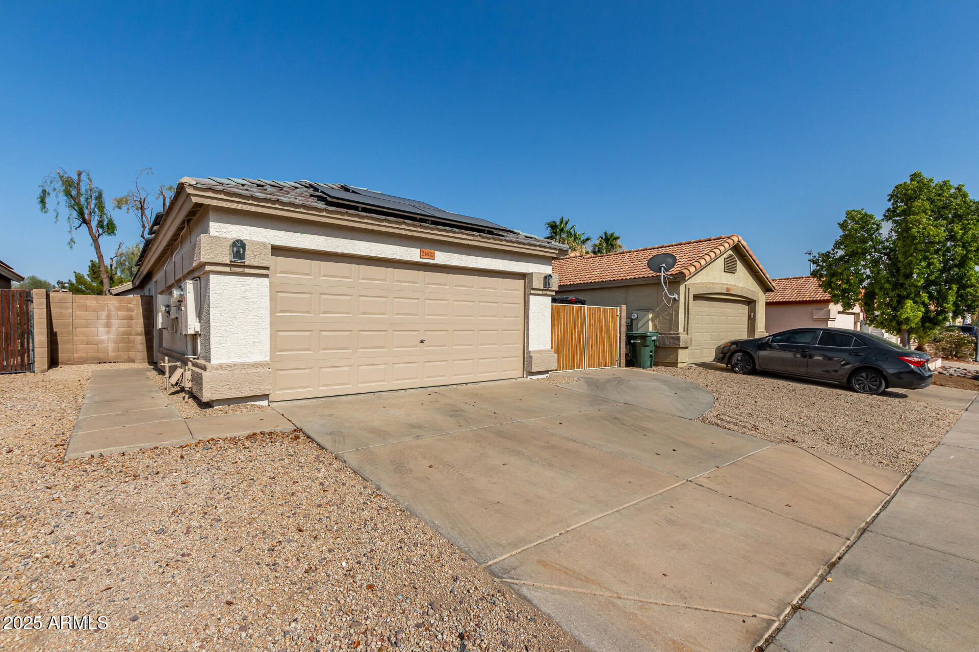 Property Photo: 21627 N 29th Drive AZ 85027