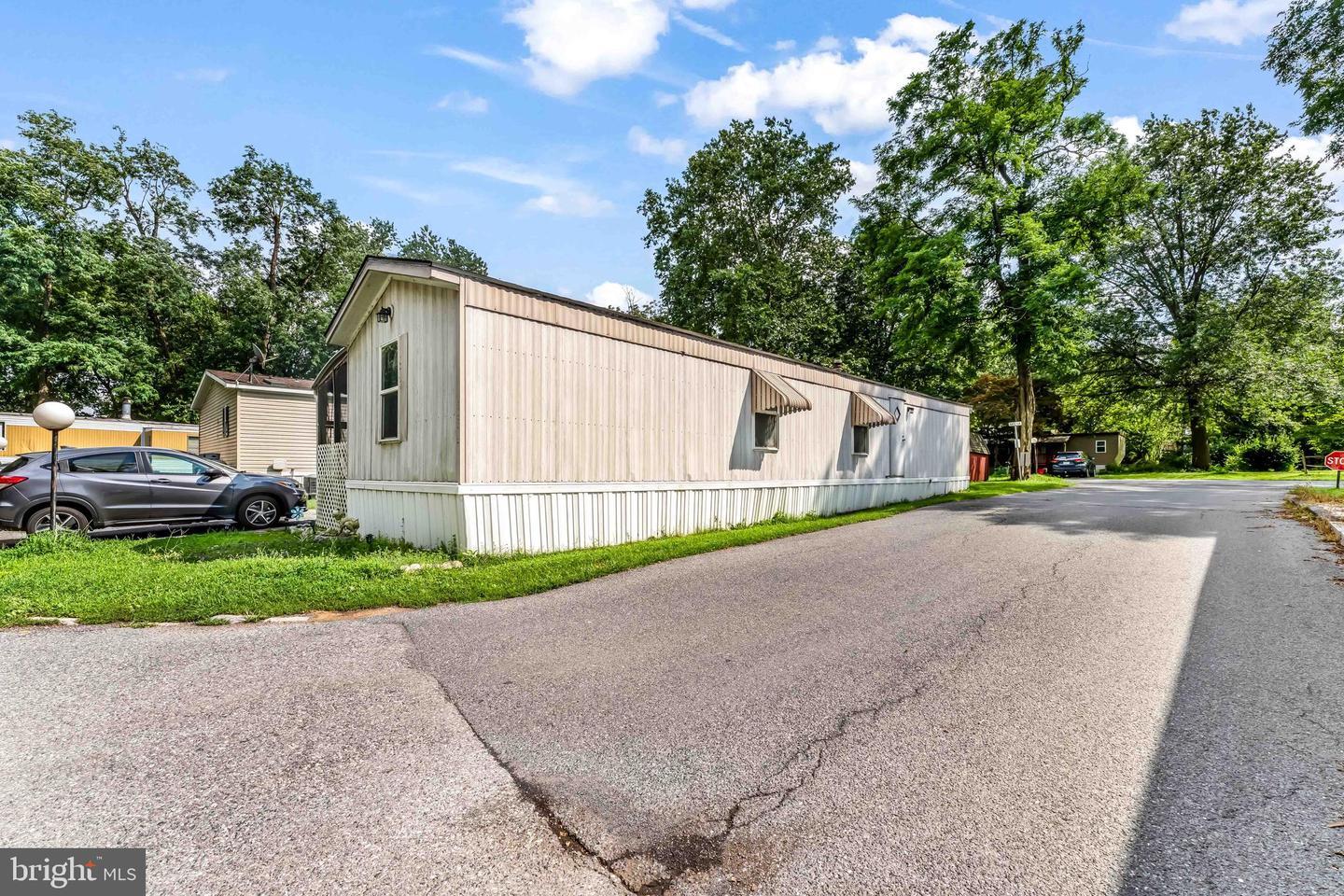 Property Photo:  112 Gate Lane  PA 17057 