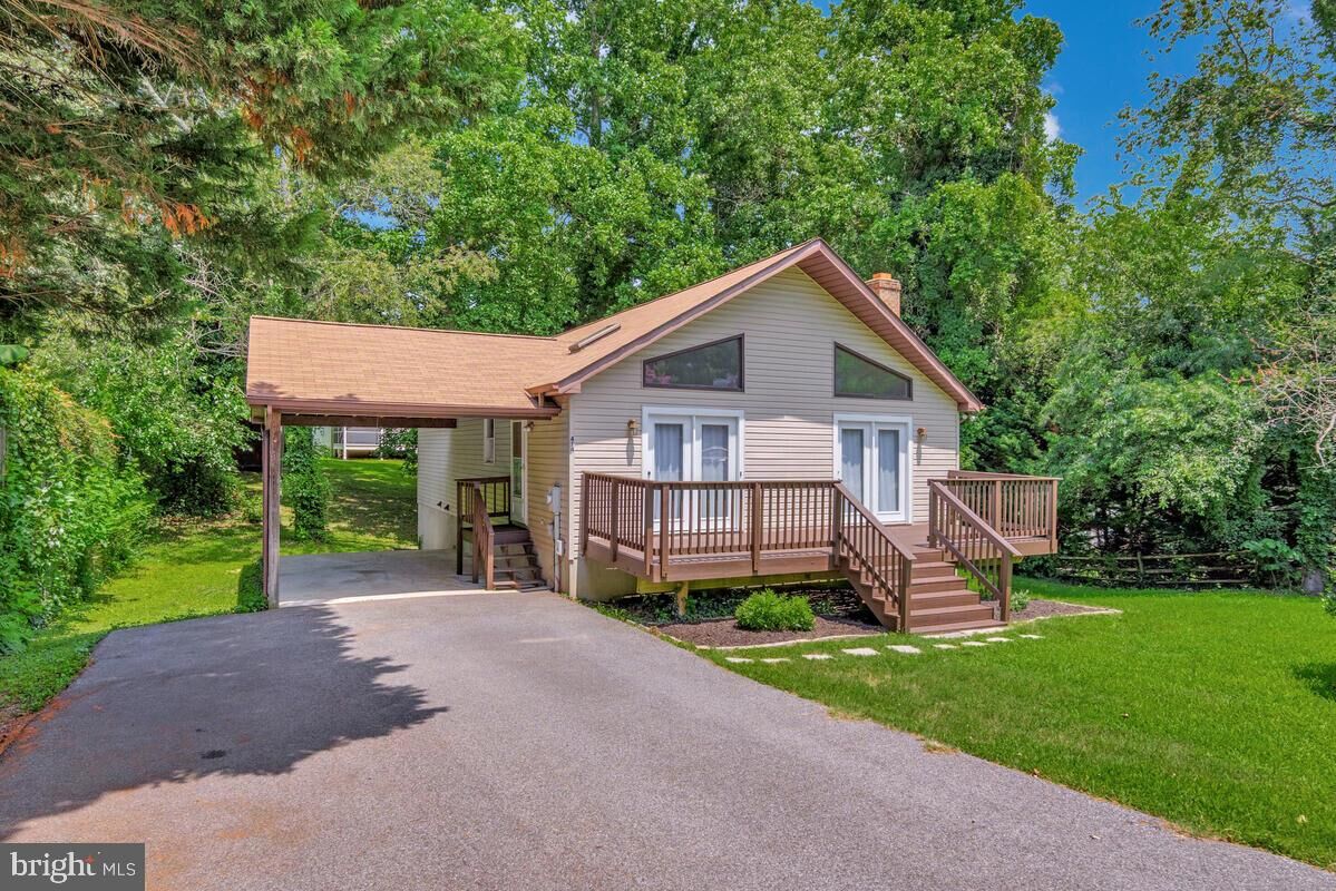 Property Photo:  414 Grover Lane  MD 20657 