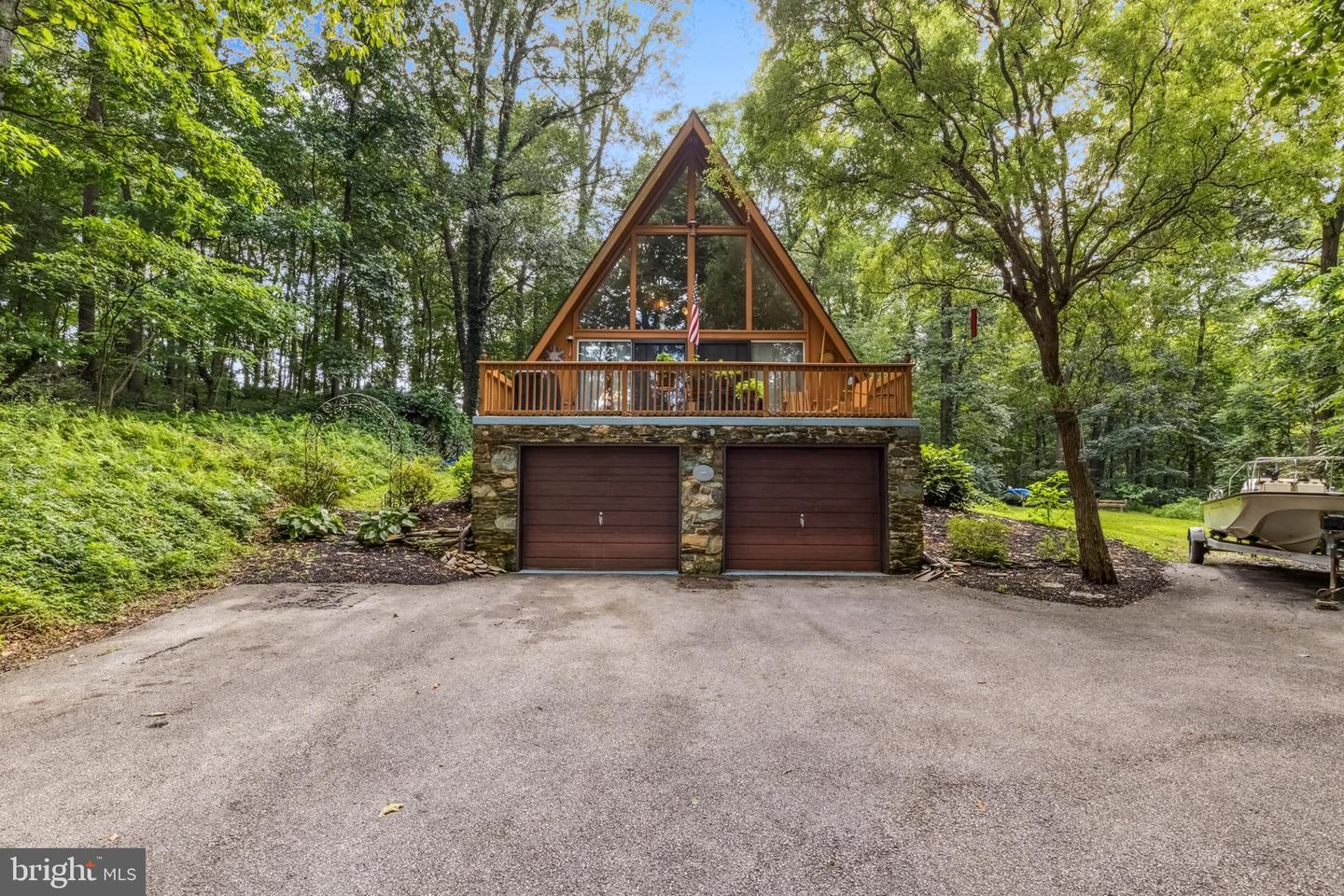 Property Photo:  750 Hess Farm Road  PA 17313 