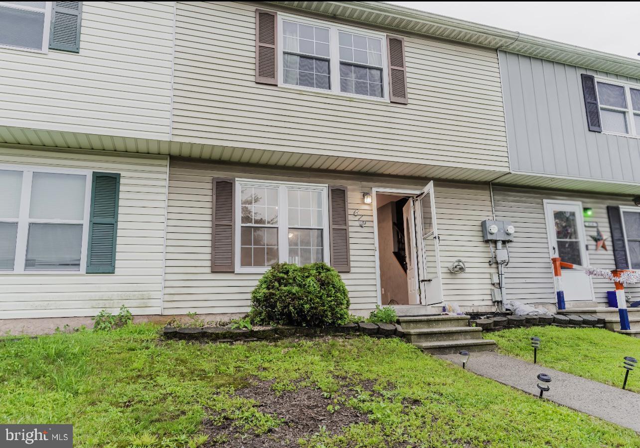 Property Photo:  612 Morris Road  PA 18041 