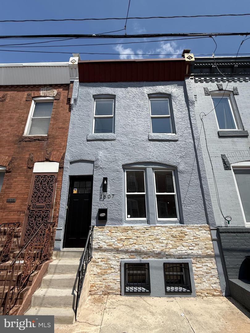 Property Photo: 1607 S Ringgold Street PA 19145