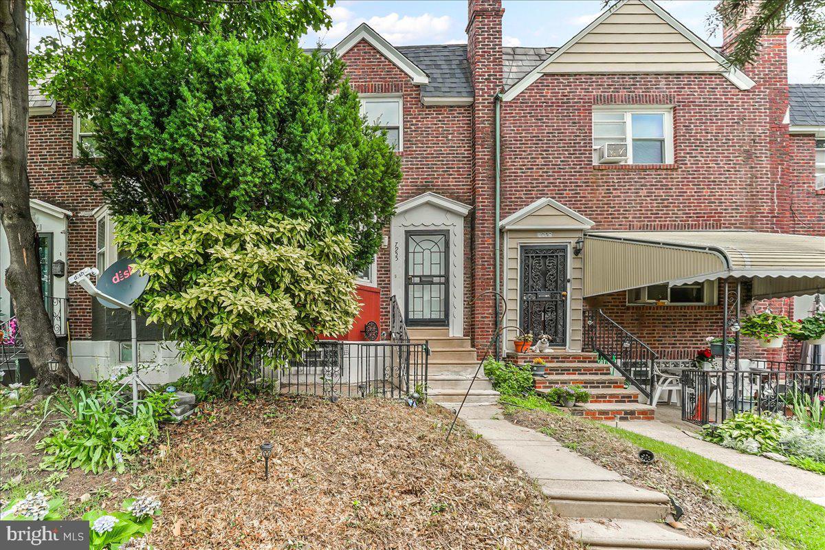 7955 Pickering Avenue  Philadelphia PA 19150 photo