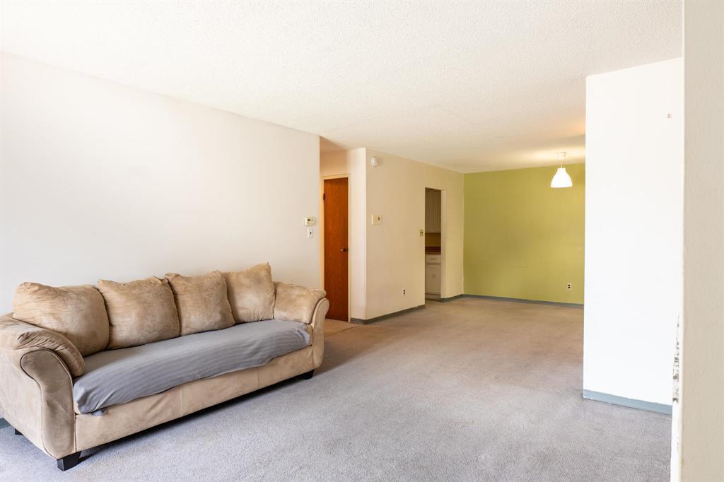 Property Photo: 1523 Chancellor Drive MB R3T 4G1