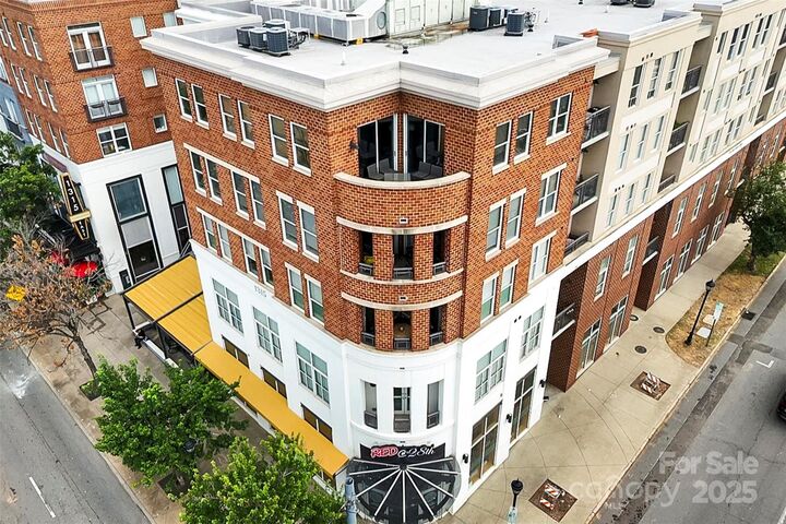 Property Photo:  1315 E Boulevard Boulevard 204  NC 28203 