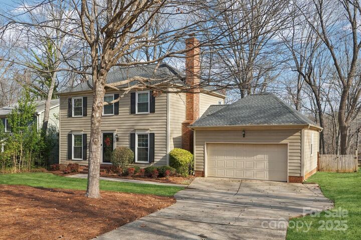 Property Photo:  3016 Heathcroft Court  NC 28269 