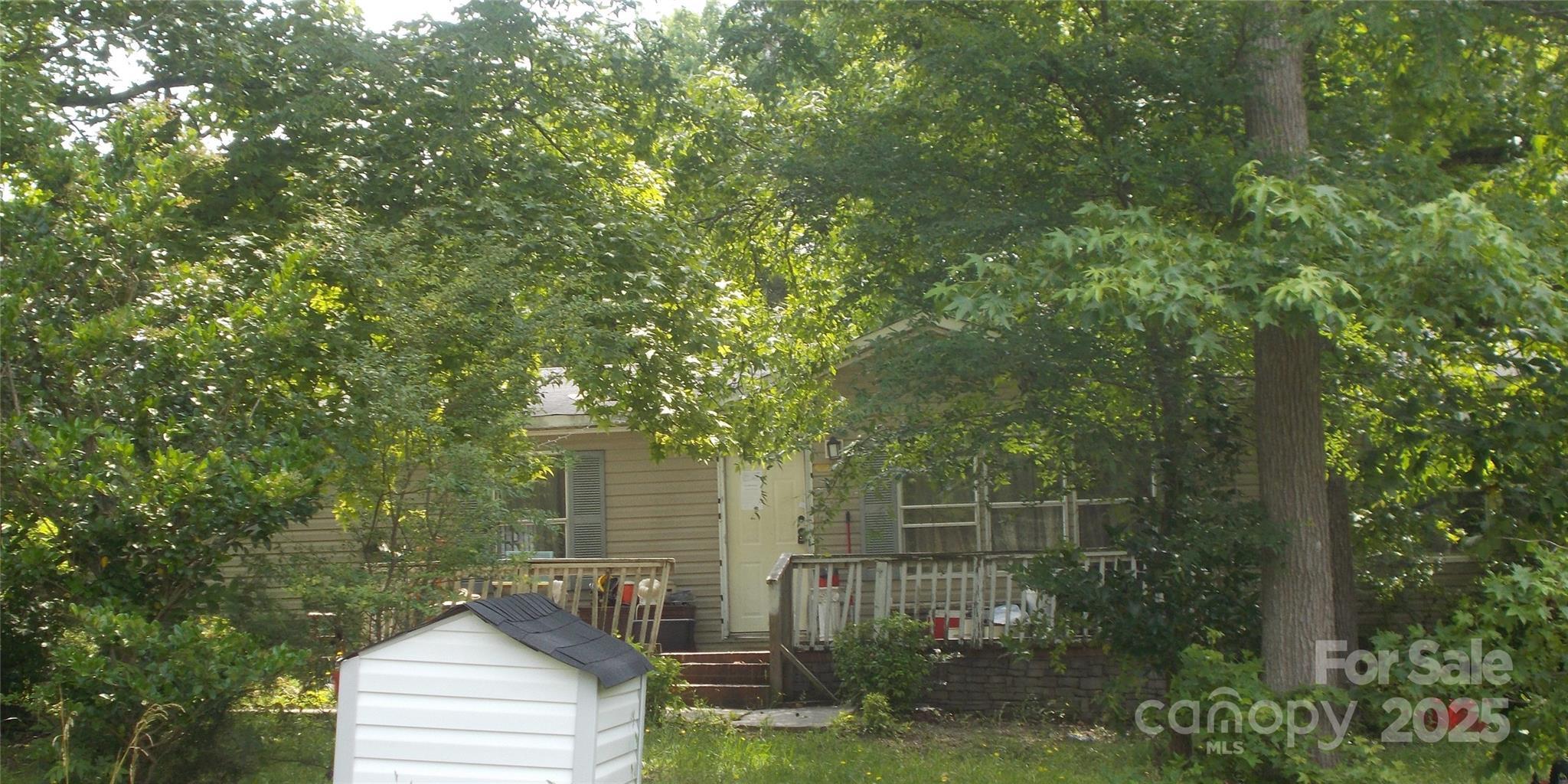 Property Photo: 3815 Richard Coffey Lane NC 28173