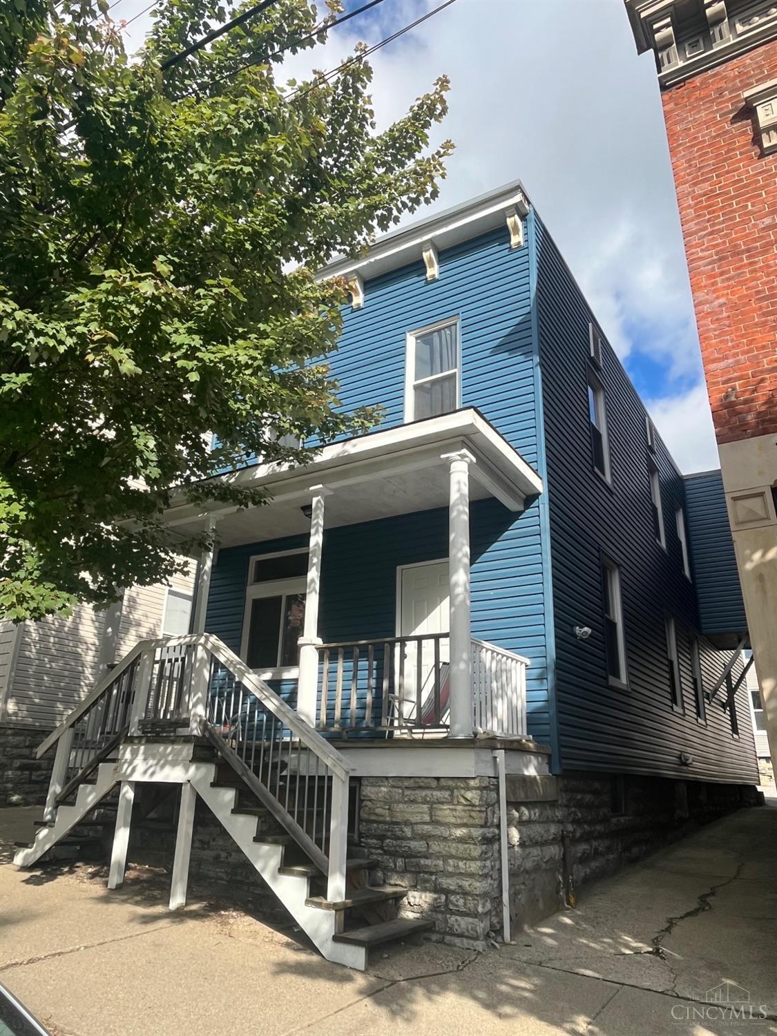 404 Warner Street  Cincinnati OH 45219 photo