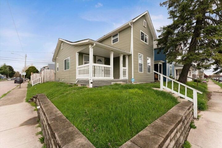 Property Photo:  94 E Woodrow Avenue  OH 43207 