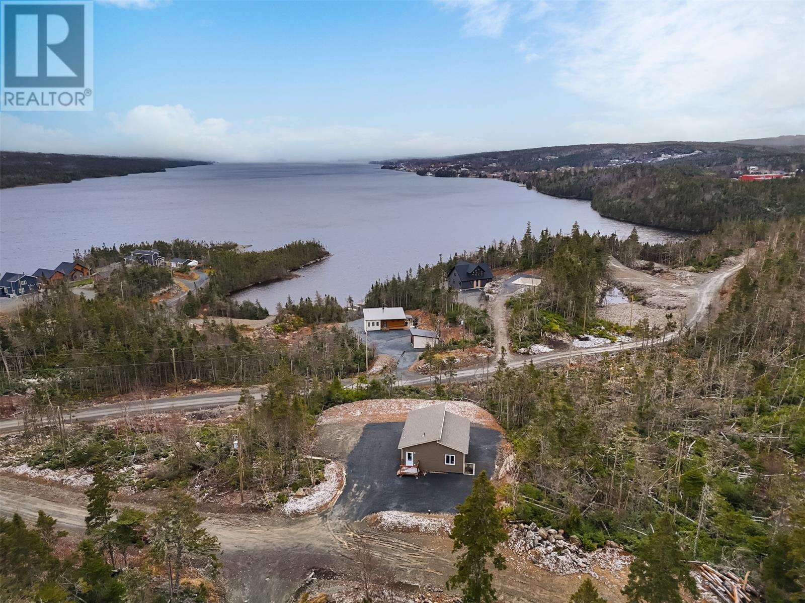 Property Photo: 4 Lakeside West Drive NL A0B 1R0