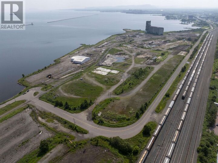 Property Photo:  #5 0 Marina Park Dr  ON P7A 7W7 