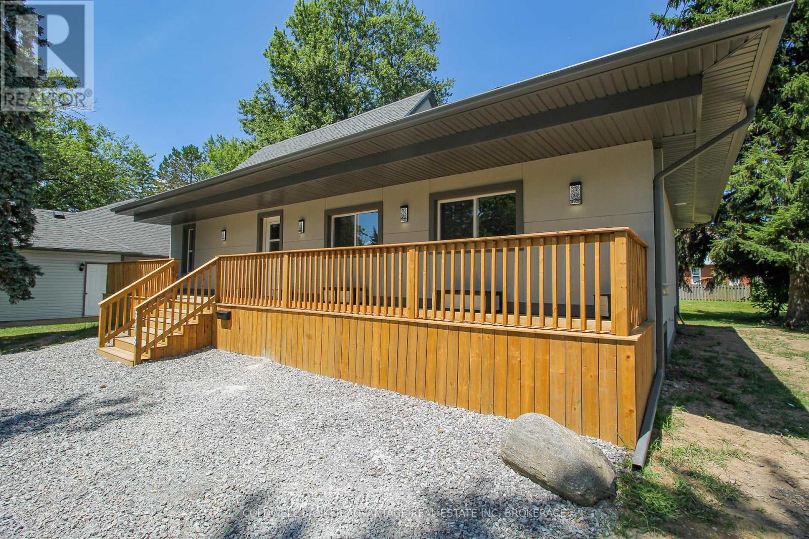 Property Photo: 378 Thorold Road ON L3C 3W6