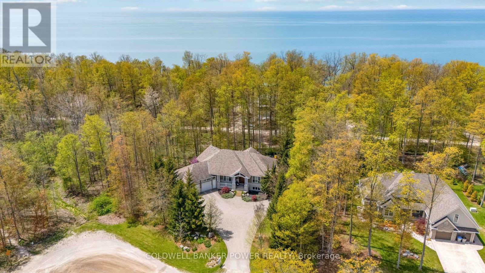 Photo de la propriété:  75331 Maxobel Road  ON N0M 1G0 