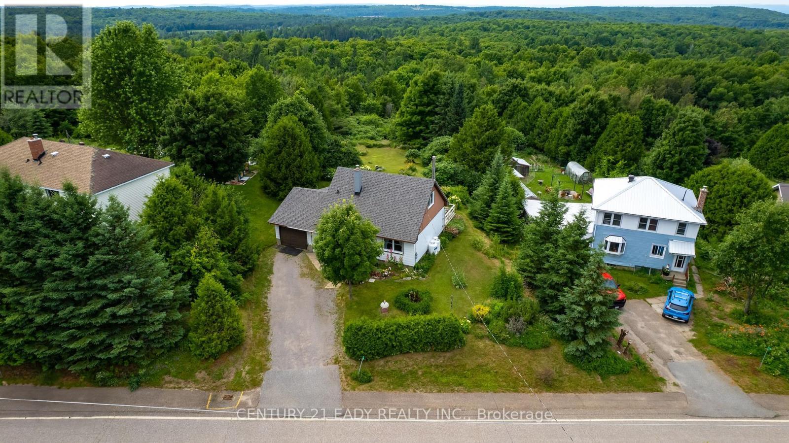 Property Photo: 19 Algonquin Road ON K0J 1W0