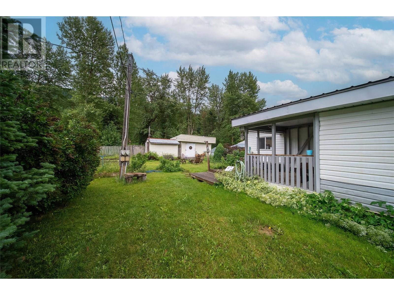 Property Photo: 9773 Stephenson Road 31 BC V0B 1M5