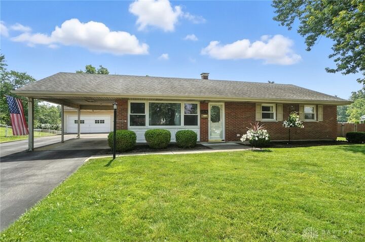 Property Photo:  2836 Powhattan Place  OH 45420 