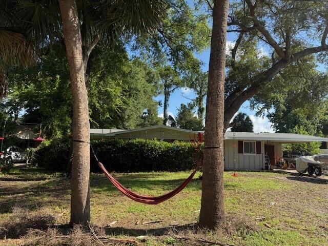 Property Photo: 120 Jamestown Avenue FL 32547