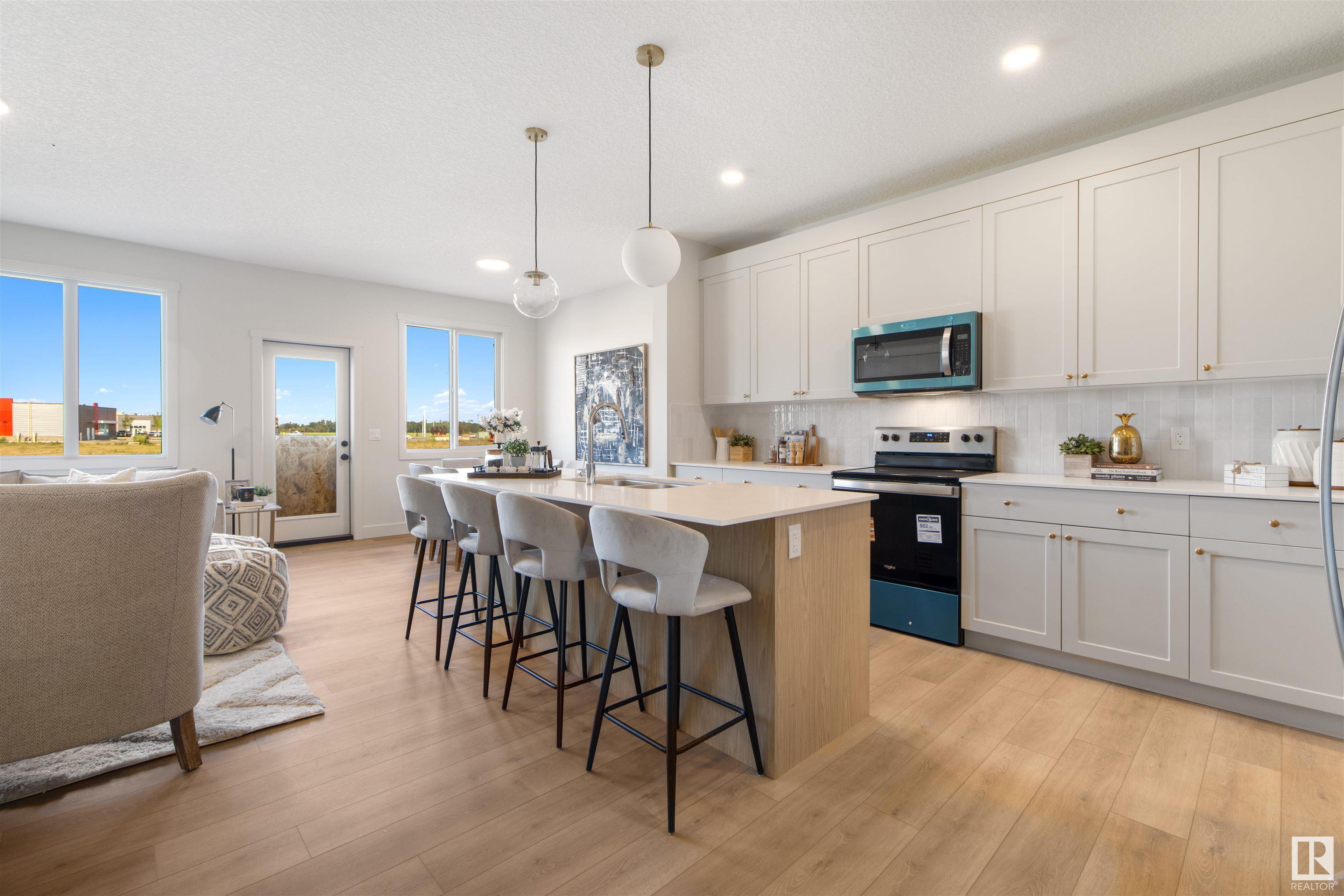 9221 102 Street  Morinville AB T8R 1A0 photo
