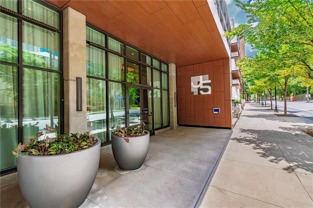 Property Photo: 775 Juniper Street NE 422 GA 30308