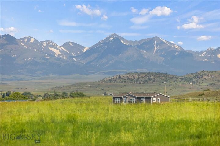 20 Rapeljae Rd  Big Timber MT 59011 photo