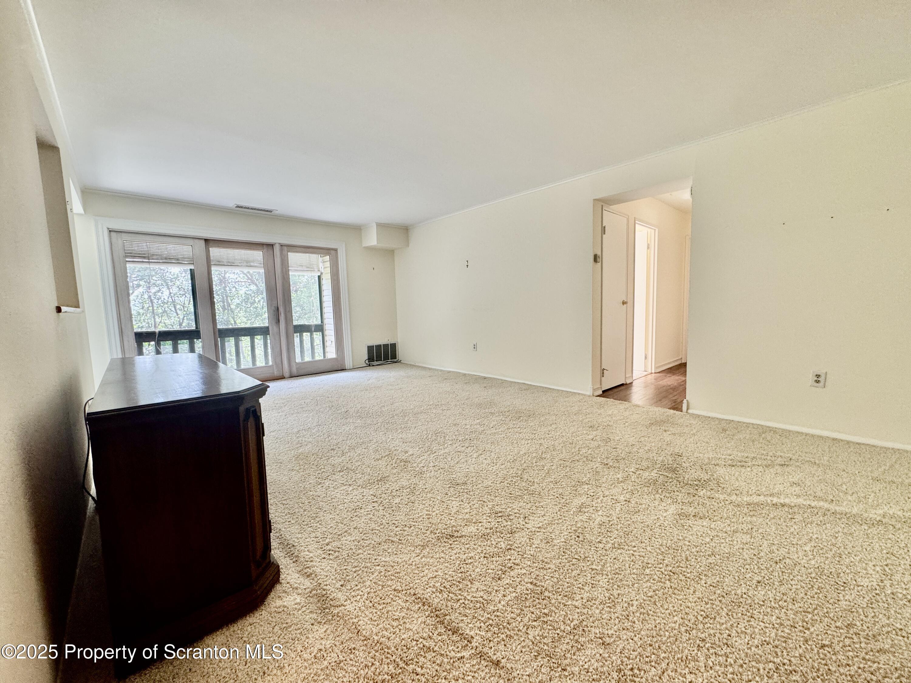 Property Photo: 1107 Summit Point PA 18508