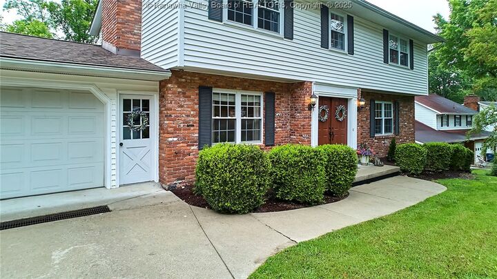 Property Photo:  1973 Parkwood Road  WV 25314 