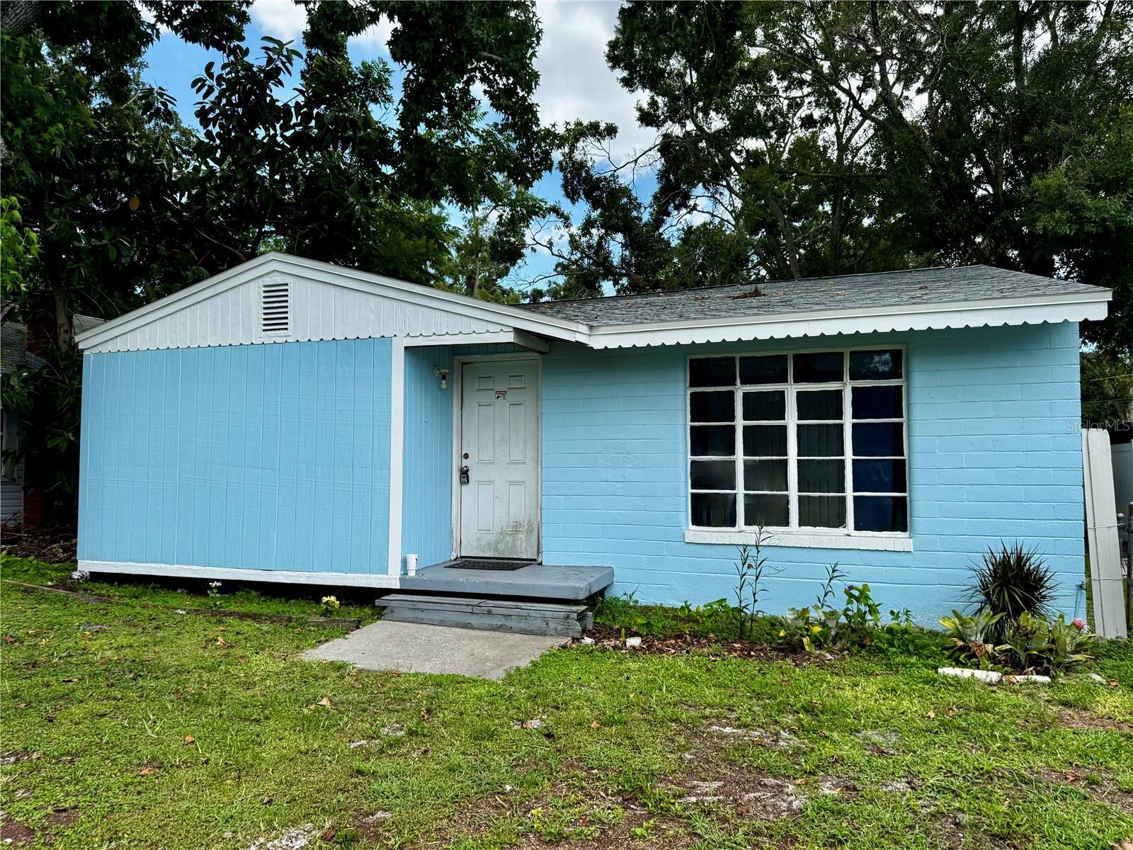 Property Photo:  3740 56th Avenue N  FL 33714 