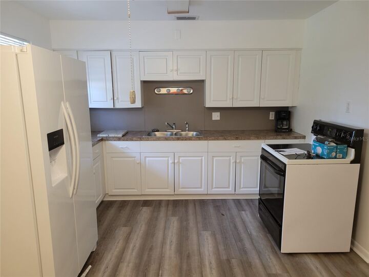 Property Photo: 4245 78th Street N FL 33709