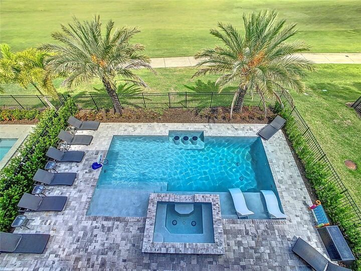 Property Photo:  984 Jack Nicklaus Court  FL 34747 
