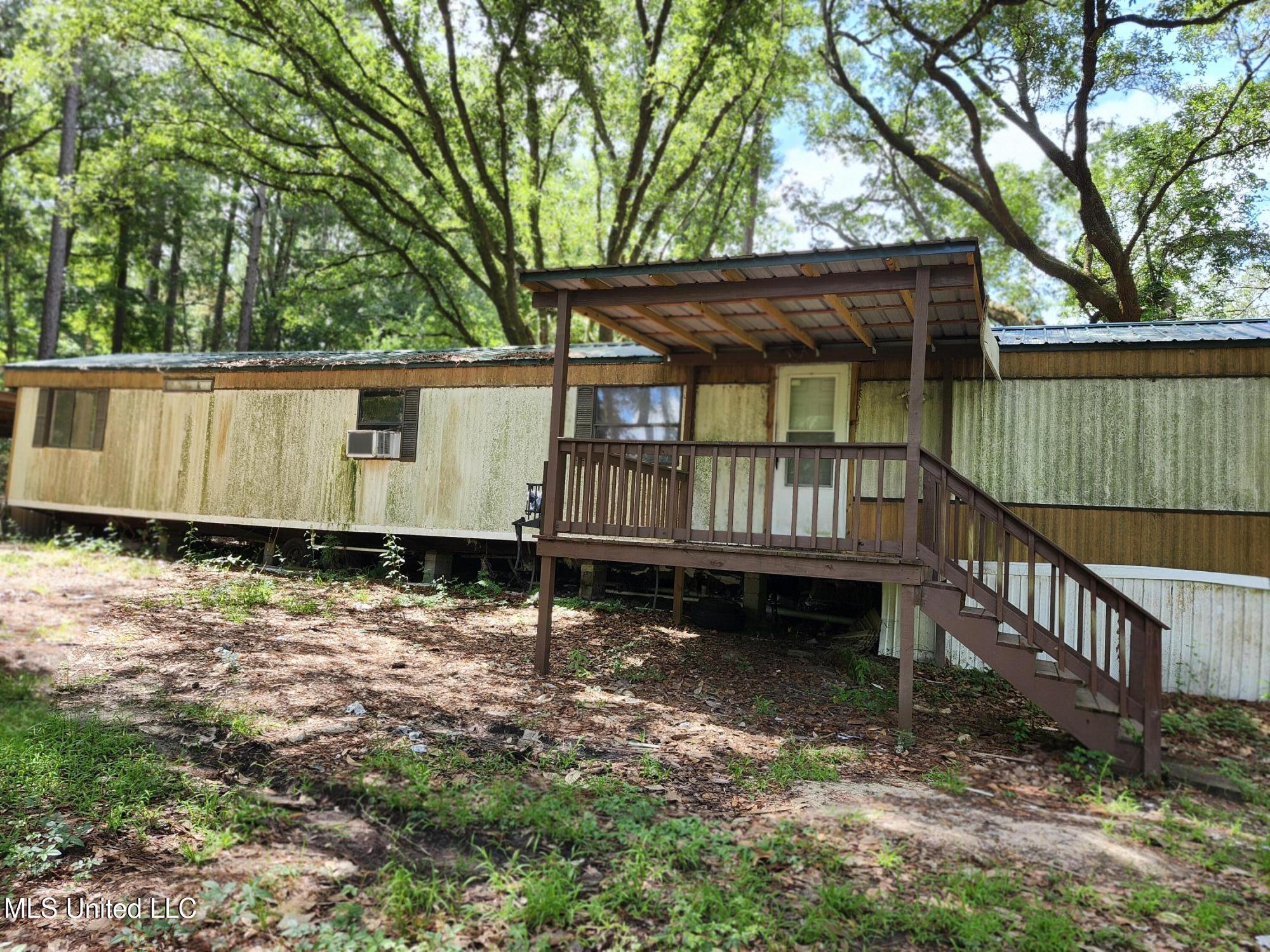 Property Photo: 2213 Hastings Road MS 39553