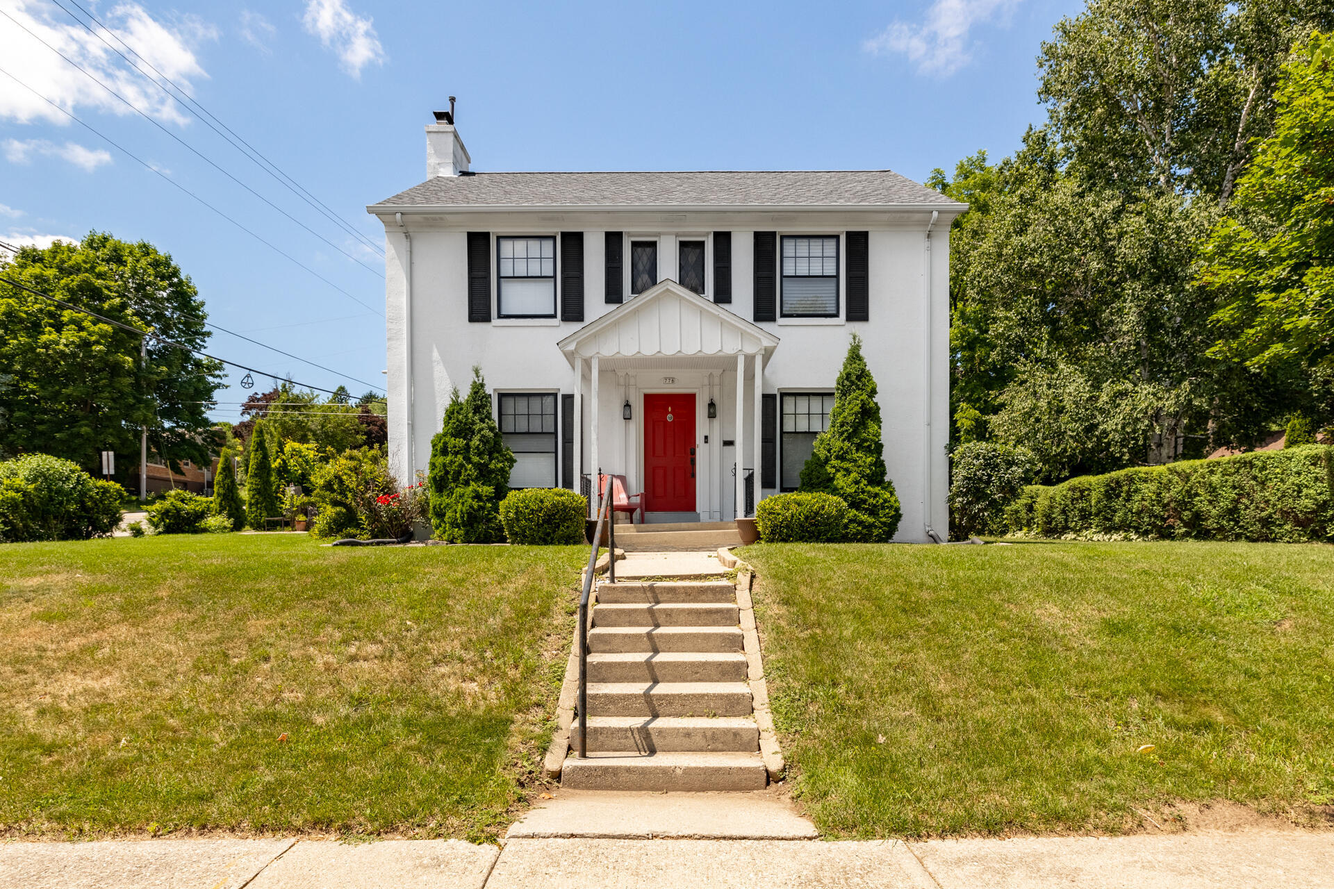 Property Photo:  778 S 6th Ave  WI 53095 