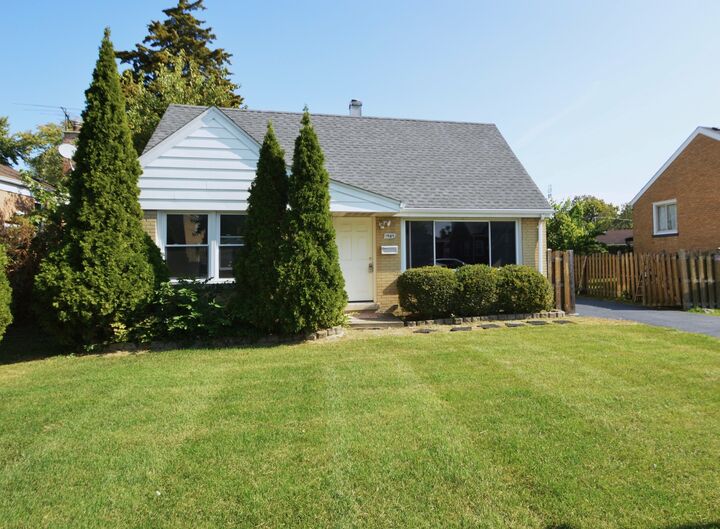 Property Photo:  1509 Morris Avenue  IL 60163