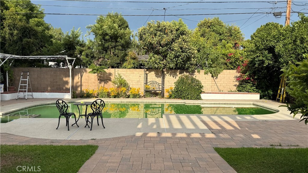 Property Photo: 230 San Antonio Road CA 91007