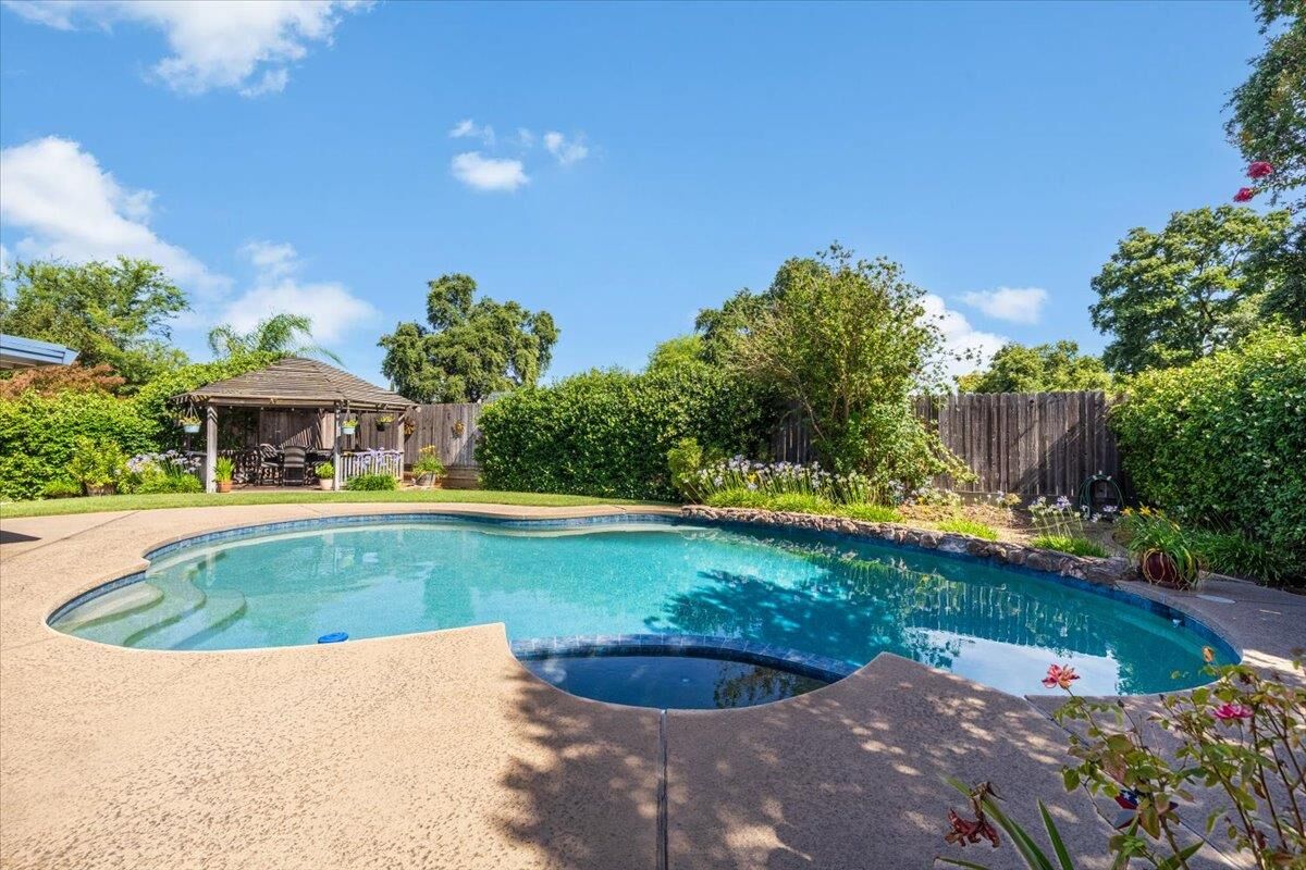 Property Photo:  5731 Haskell Avenue  CA 95608 