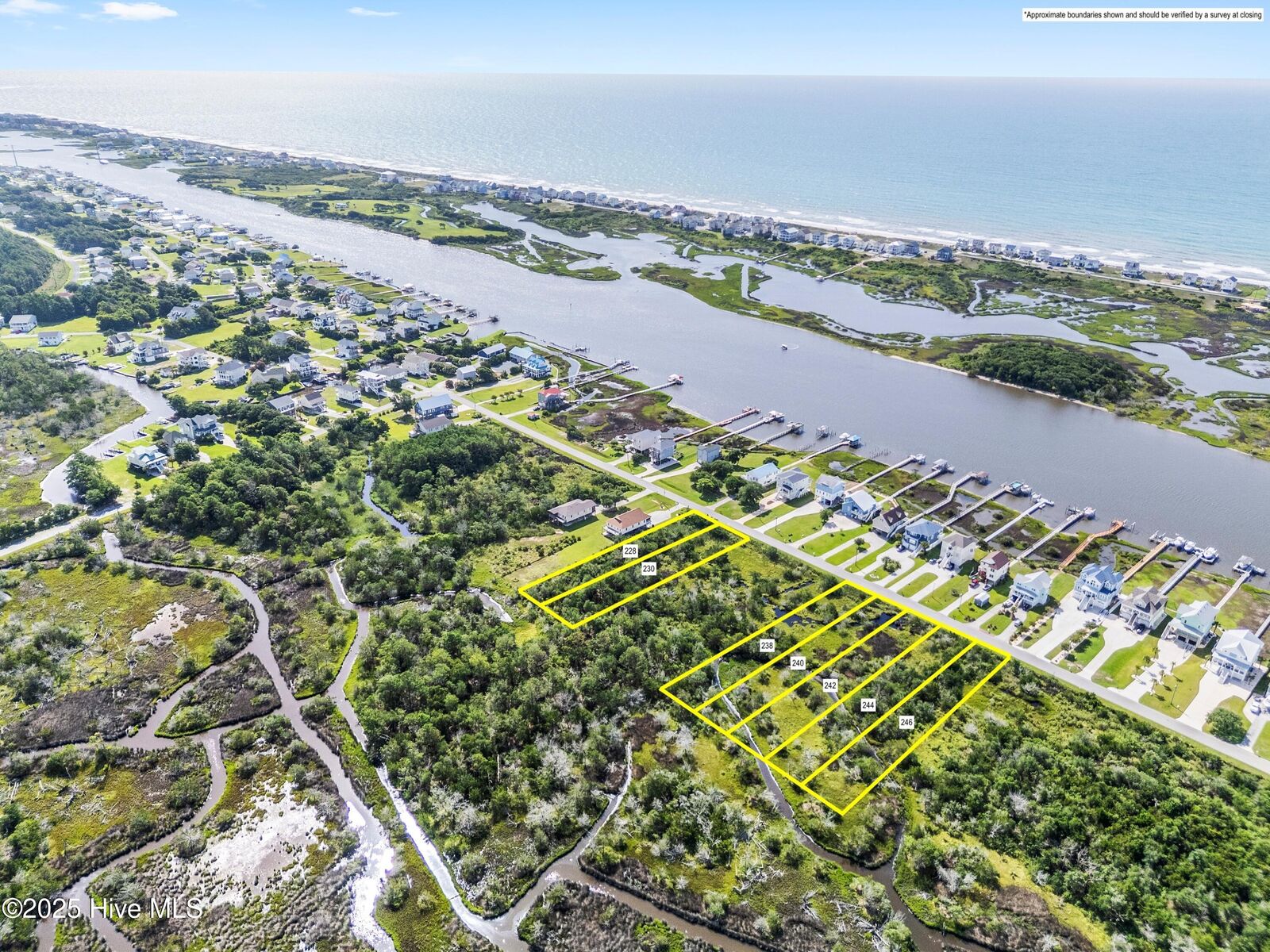 Property Photo: 242 Waterway Drive NC 28460