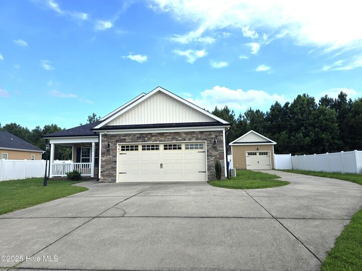 Property Photo:  2215 Crescent Drive W  NC 27893 