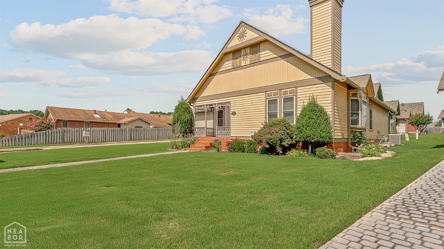 Property Photo: 2607 Greenbriar AR 72401
