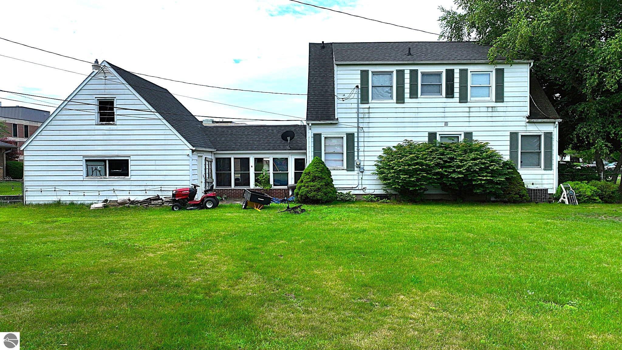 Property Photo: 1207 North Drive MI 48858