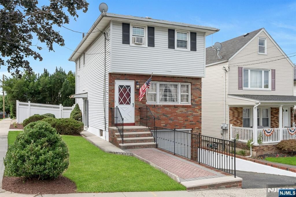 Property Photo:  85 Hedden Terrace  NJ 07031 