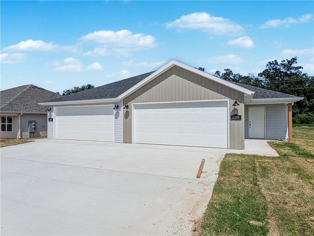 Property Photo:  6401 & 6403 Kathleen Street  AR 72713 