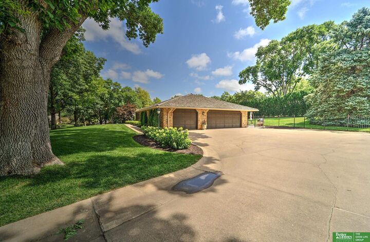 Property Photo: 1215 N 101st Circle NE 68114