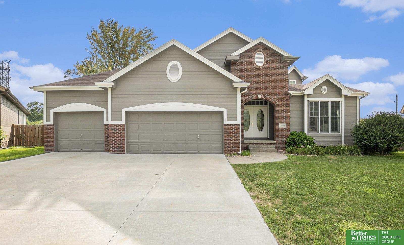 9808 S 28th Avenue Circle  Bellevue NE 68123 photo