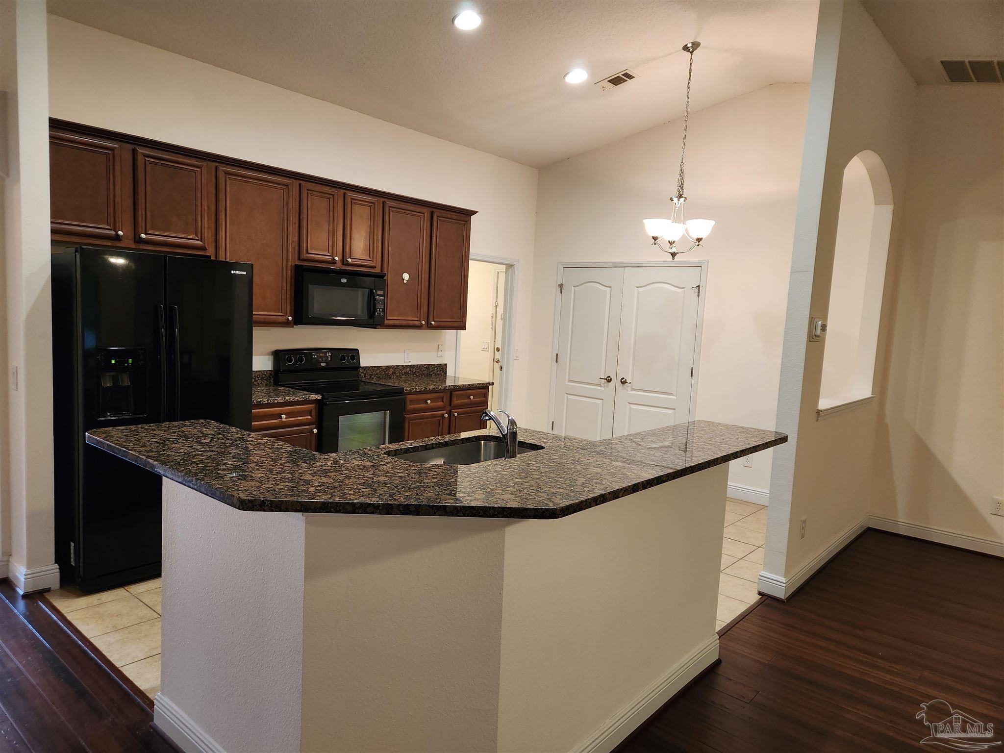 Property Photo: 4661 Carmel Cir FL 32571