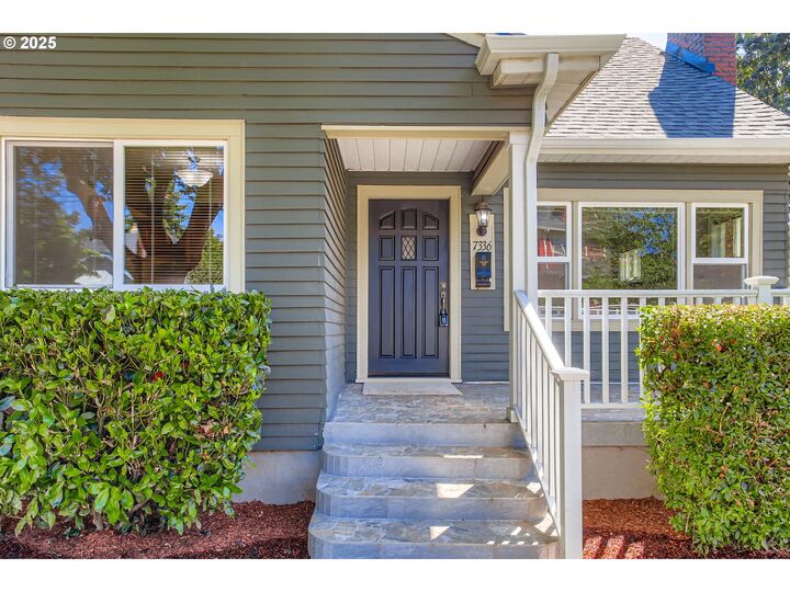 Property Photo:  7336 SE 19th Ave  OR 97202 