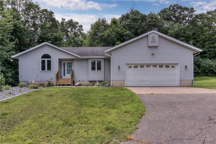 W241 Woodridge Drive  Eau Claire WI 54701 photo