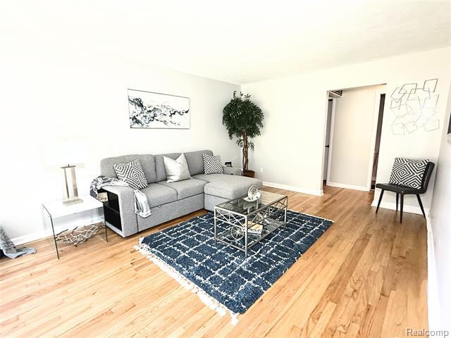 Property Photo: 20195 Ledgestone Street MI 48076