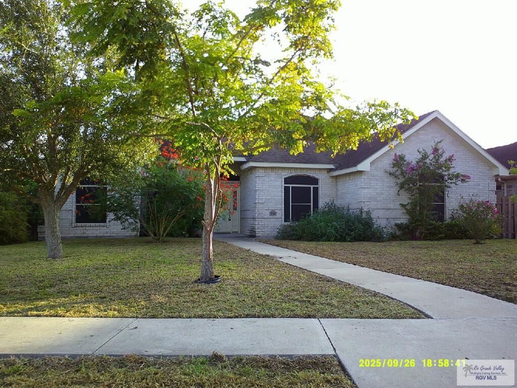 Property Photo: 330 Hunters Ridge TX 78586
